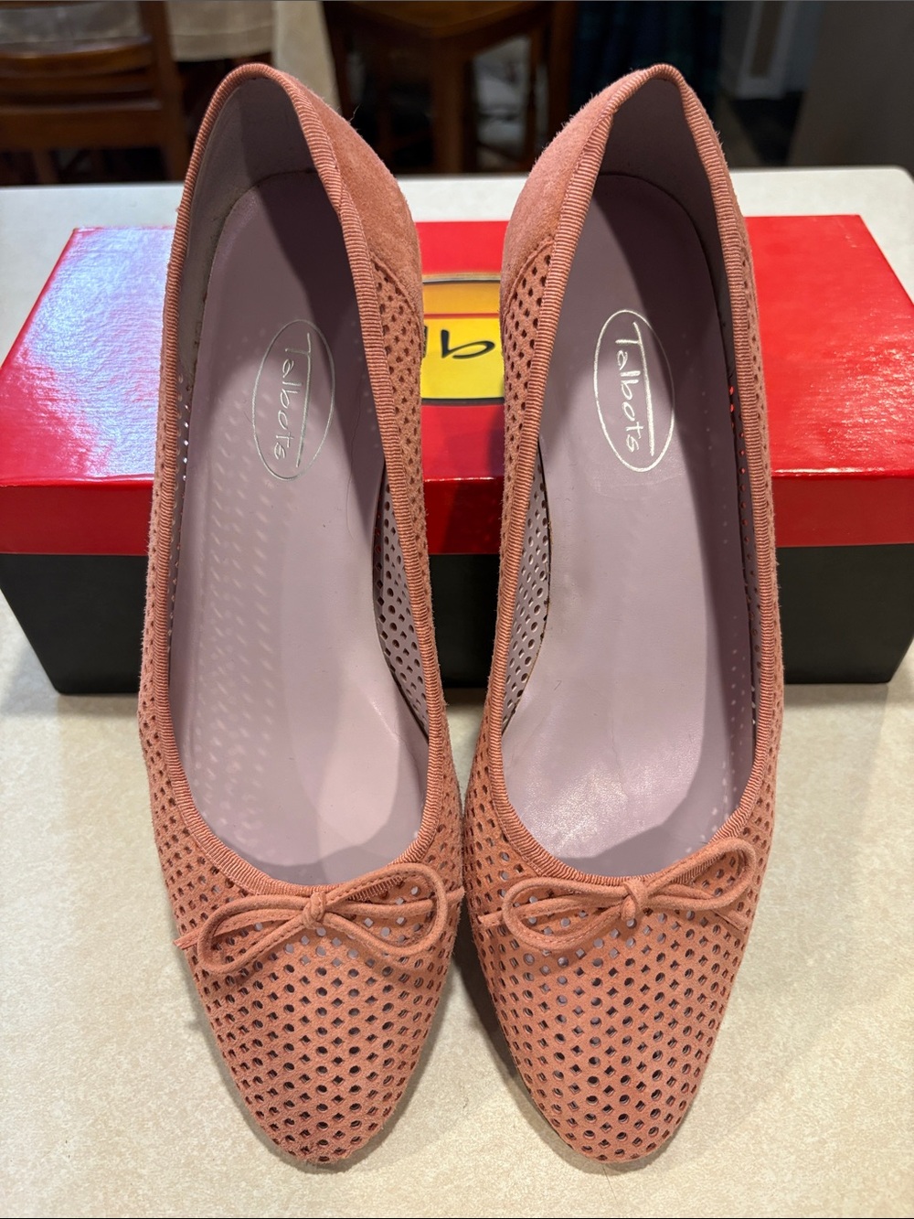 Talbots Dusty Rose Perforated Ballet Flats size 8 medium women’s